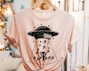 Bigfoot Alien Shirt, Sasquatch Shirt, Funny Bigfoot Shirt, Hiking Shirt, Yeti Shirt, Spaceship Shirt, Ufo Shirt, Alien Shirt, Cool Shirt