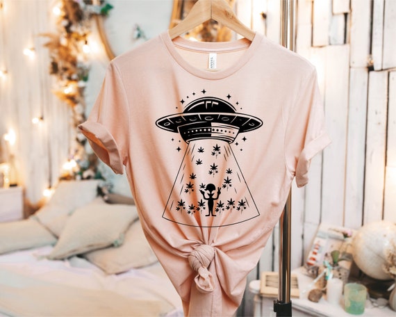 Bigfoot Alien Shirt, Sasquatch Shirt, Funny Bigfoot Shirt, Hiking Shirt, Yeti Shirt, Spaceship Shirt, Ufo Shirt, Alien Shirt, Cool Shirt