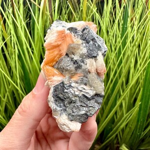 Cerusita gruesa Barita Galena de Marruecos Cristales grandes de cerusita Cristales de barita naranja Galena gruesa Barita blanca Cristales fluorescentes