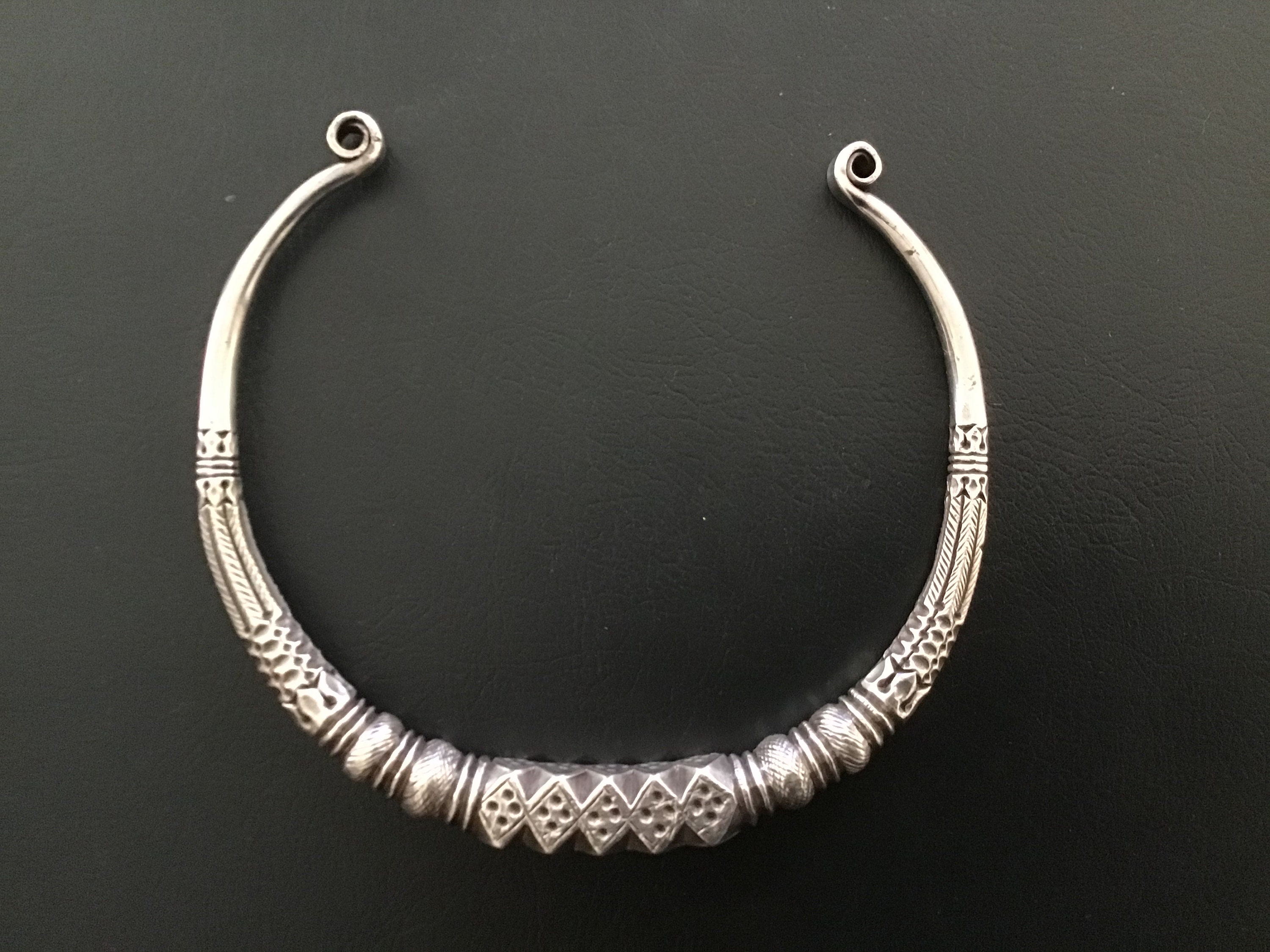 Hansuli — traditional jewellery of Madhya Pradesh