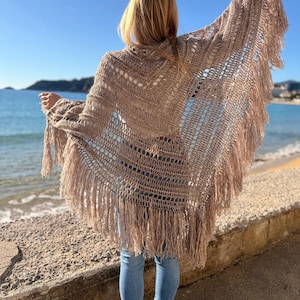 Wool shawl, merino wool, boho, chic, hippie, fashion, accessories, handmade