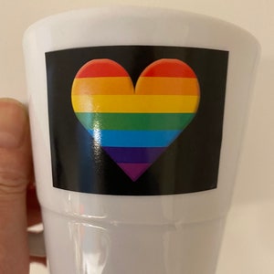 REGENBOGEN Herz 10 x Sticker Aufkleber Vinyl Format 50 x 35mm Gender PRIDE Intersex LGBTQ Pride Gay Flags + 1 x Gender Postkarte © Sunje®