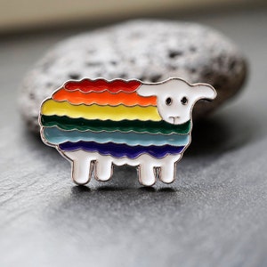 Odznaka PIN owcy LGBTQ dla owiec gejowskich CSD, parada dumy festiwalu miłości 1 x pocztówka płci © Sunje®