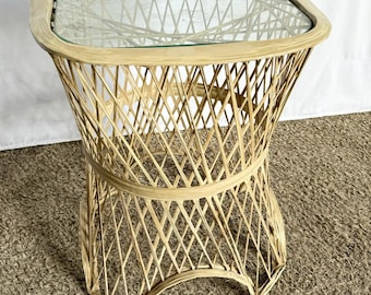 Mid Century Modern Spun Fiberglass Side Table