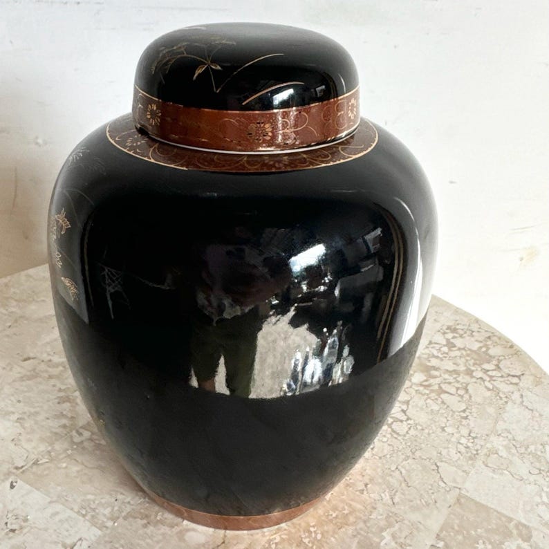 Vintage Japanese Black and Gold Ginger Jar image 7