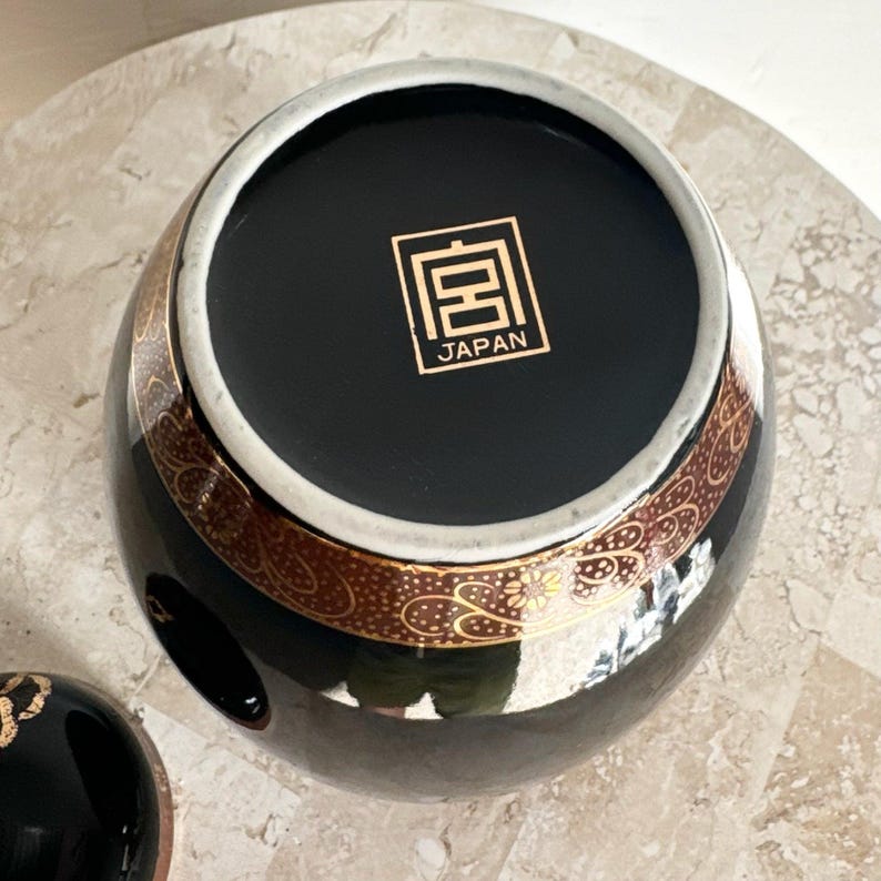 Vintage Japanese Black and Gold Ginger Jar image 5