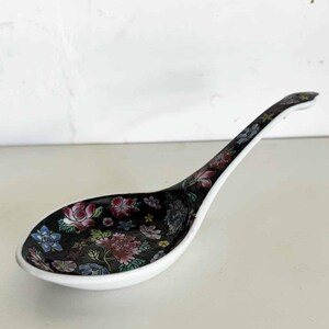 Chinese Hand Painted Porcelain Spoon