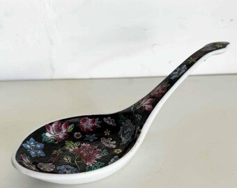 Chinese Hand Painted Porcelain Spoon