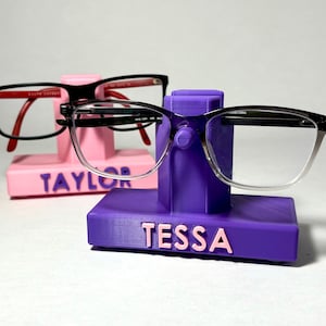 Personalized Glasses Stand, Personalized Bedside Glasses Stand Perfect for Valentines day Gift for Kids, Teens, Mom, Dad, and Grandparents