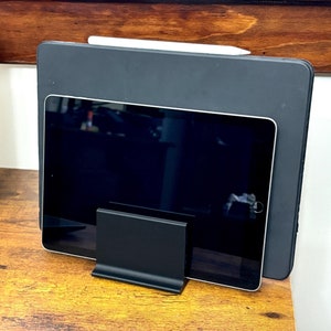 Multi Device Charging Station, Charging Station, Device Organizer, Multiple Device Charging Station, iPad and iPad Pro Docking Station