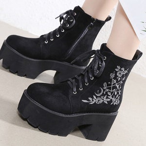goth black platforms