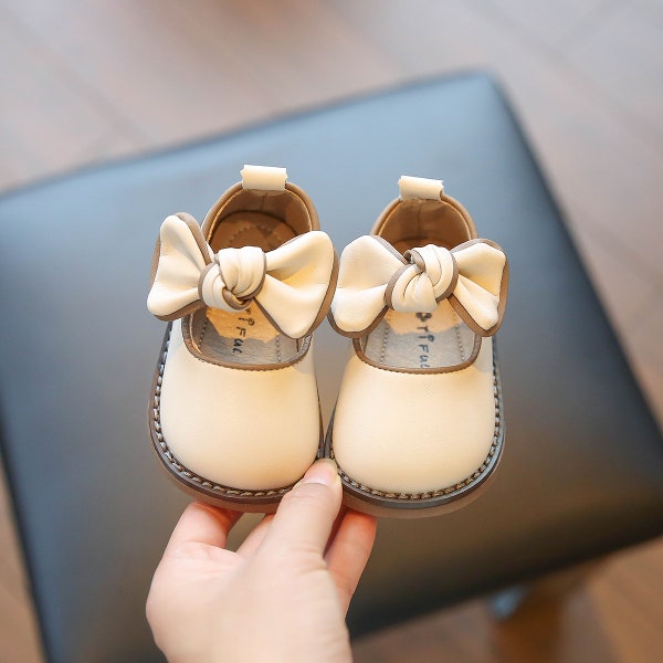 infant girl moccasins