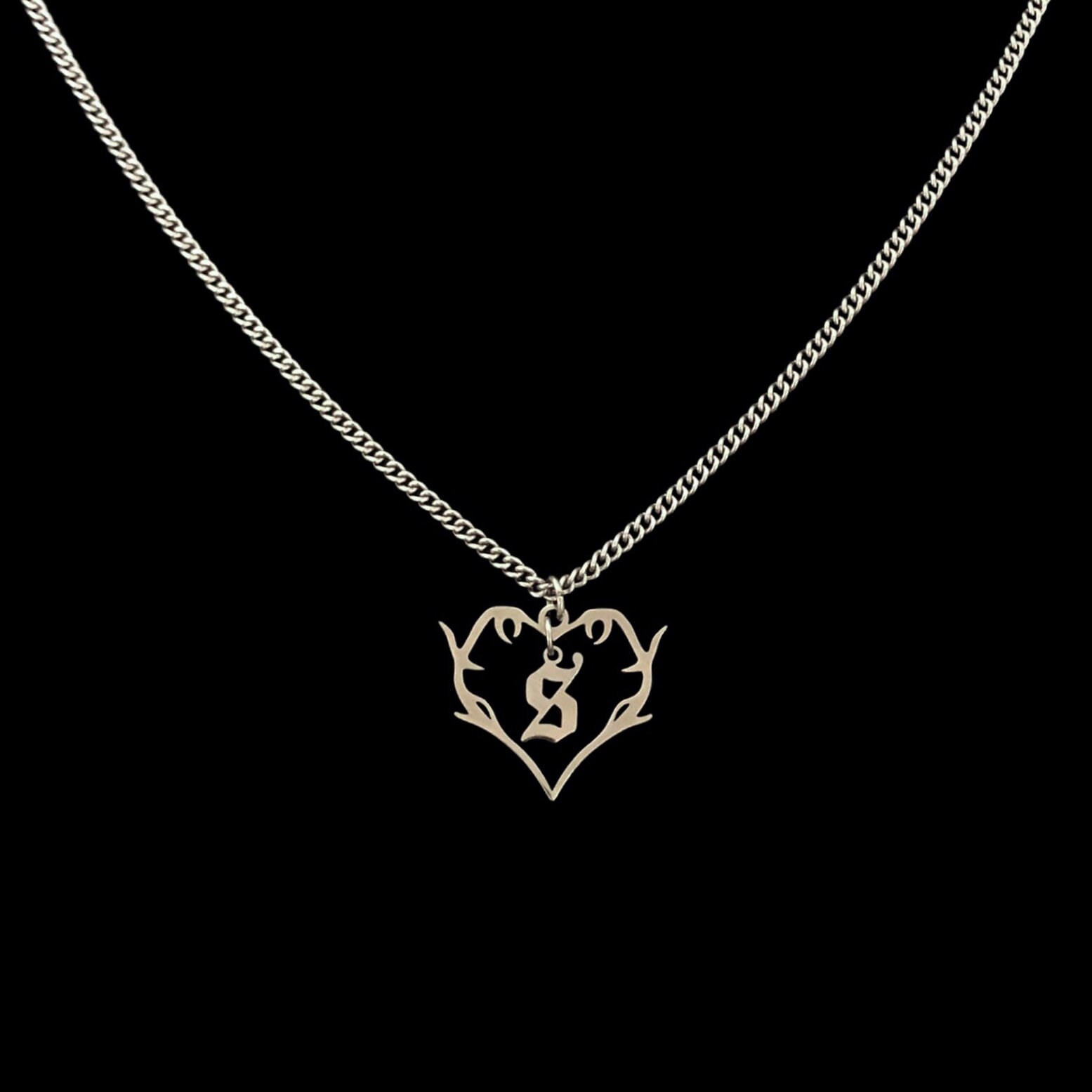 Gothic sleeper necklace deals