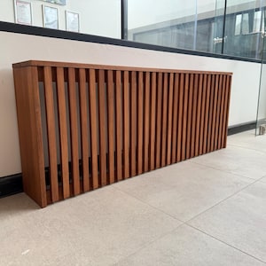 Custom Wooden Radiator Cover with Cat Bed: Slatted Design