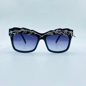 Chanel A40860 / 80s /  Vintage Square Geniune  Spike Pattern  Unique Sunglasses / Women Frame / NOS / Made İn İtaly