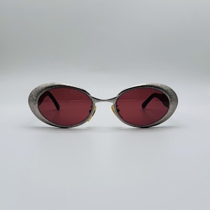Óculos de sol Fendi Cat Eye vintage: armação oval cinza, anos 90