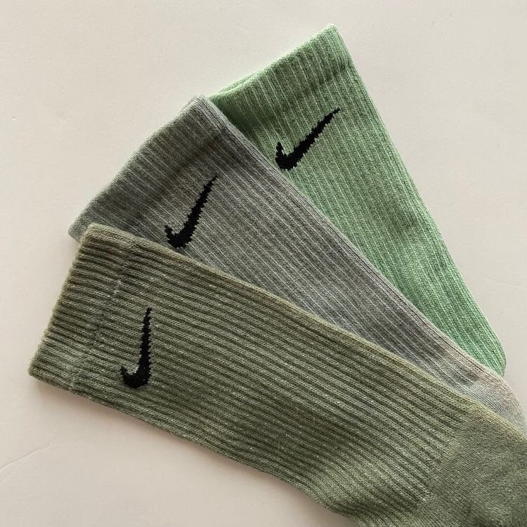 Dark green nike socks online