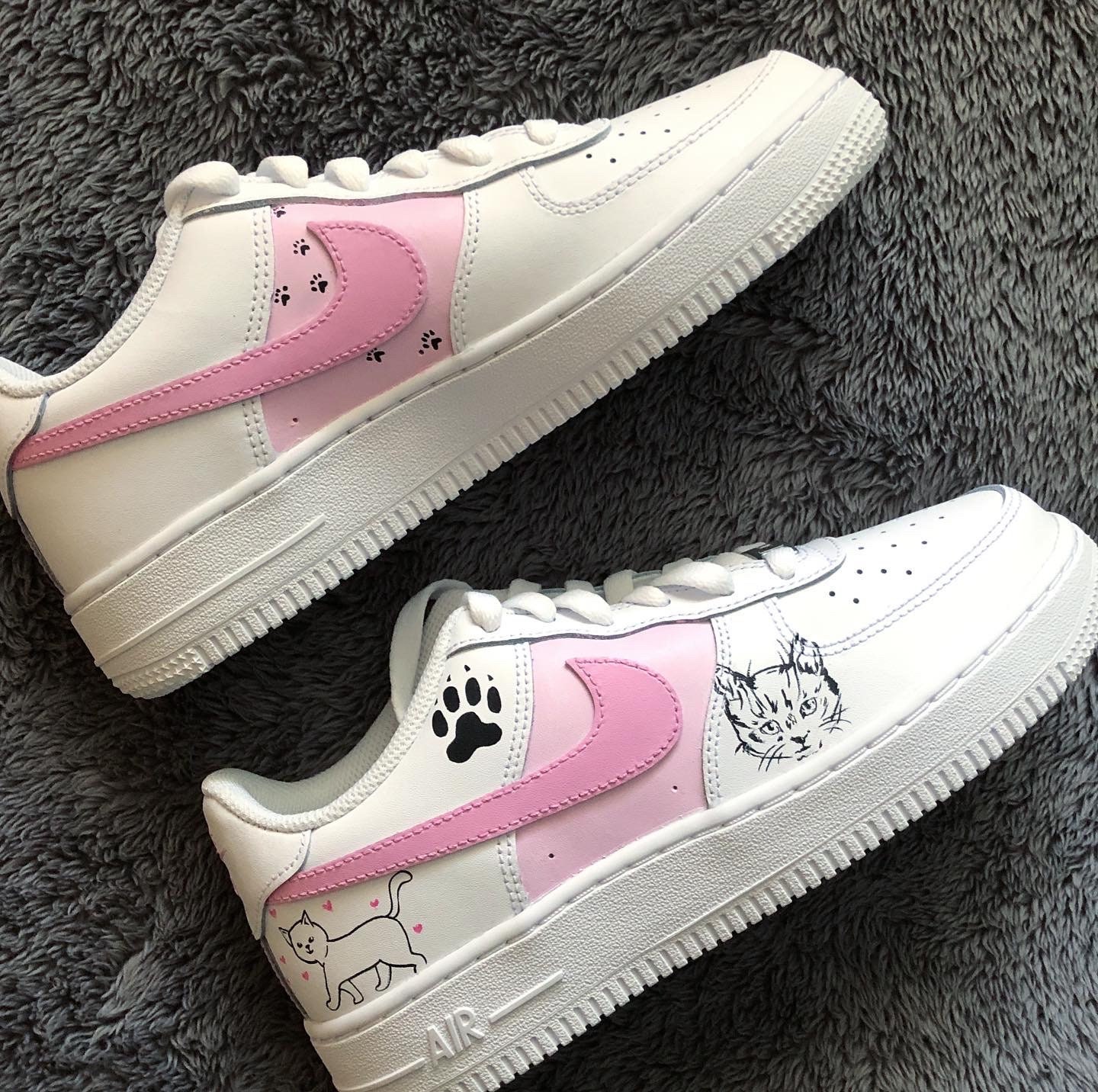 Nike air force cheap 1 custom cdg pink