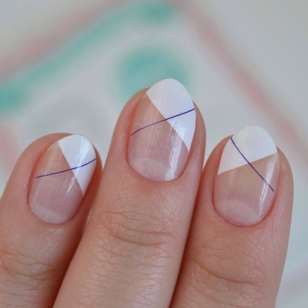 White Geometric Stripes for a Modern Look