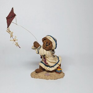 Boyd&#39;s Bear Figurine Perfect for Home Décor or Unique Gift Charming Vintage Collectible Boyd&#39;s Bear Figurine Ideal for Bear Collector&#39;s