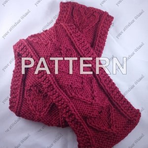 PATTERN Valentine's Day Scarf | Knitting Pattern Intermediate Heart Shaped Cables Handmade DIY