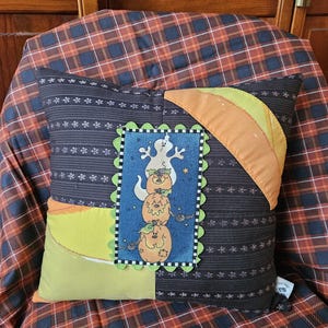 Pumpkin pillow Halloween, Fall decor, pumpkins, upcycled pillow, ghost