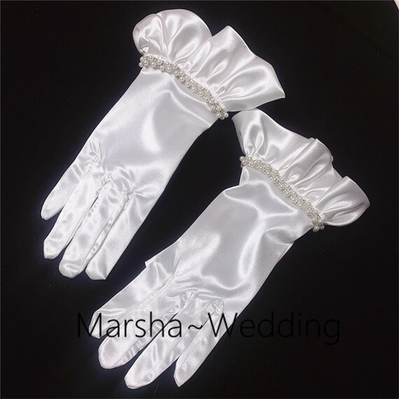 Wedding gloves etiquette deals
