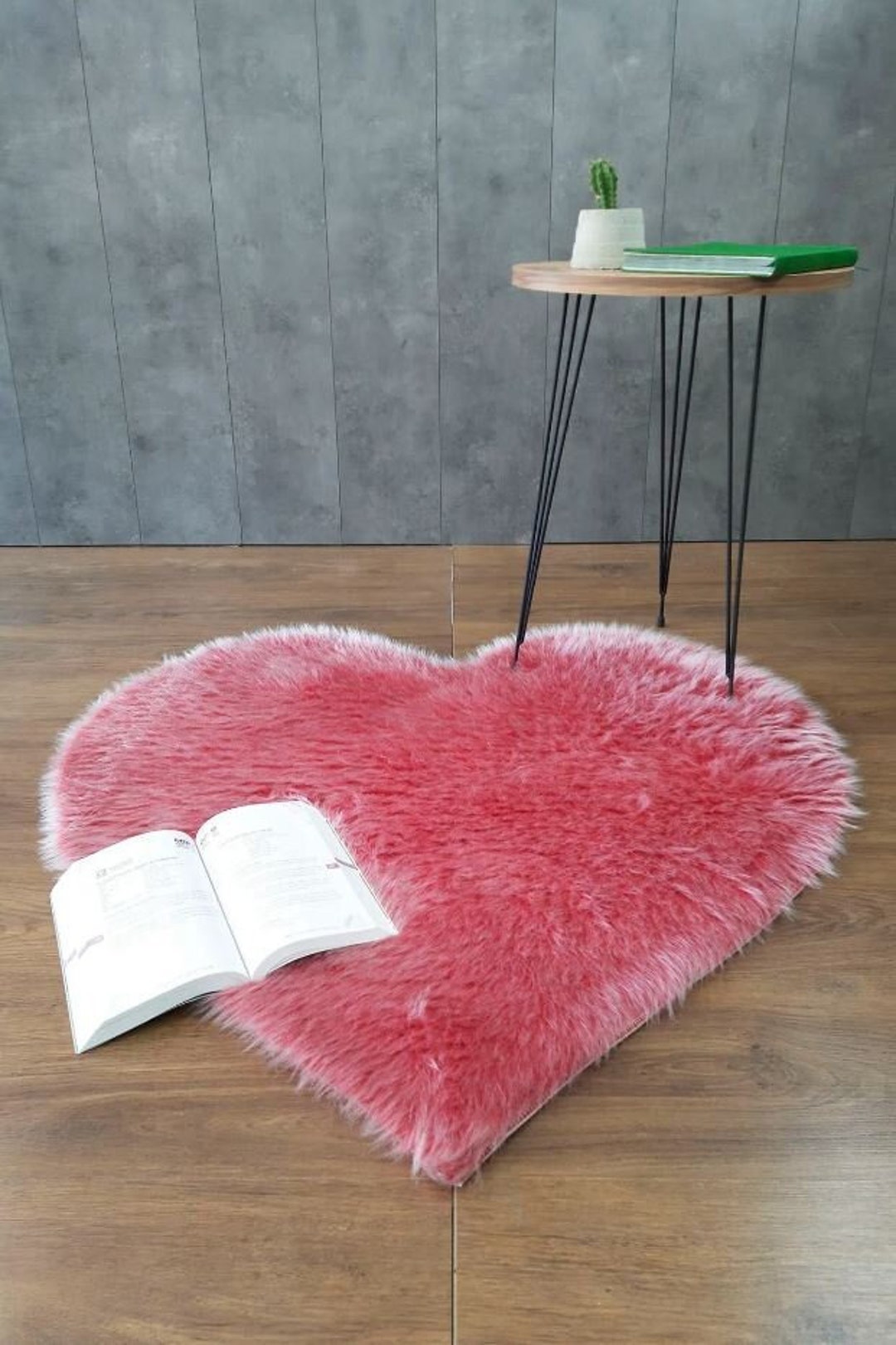 Heart Shaped Carpet / Plush Carpet / Pink Heart Mat / With Different