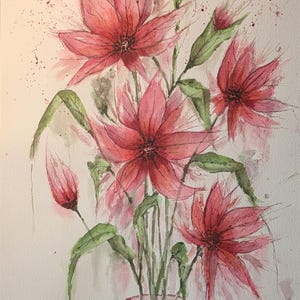 Könnte beinhalten: Ein Aquarellgemälde auf Papier, das einen Strauß leuchtend rosa Blumen mit grünen Stielen und Blättern in einer kleinen Glasvase zeigt. Das Kunstwerk zeichnet sich durch ausdrucksstarke Pinselstriche, Farbspritzer und die Signatur 26 aus.