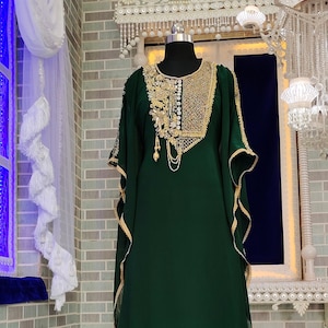 Dark Green Hand Beaded Farasha Kaftan: Arabic Wedding Party Maxi