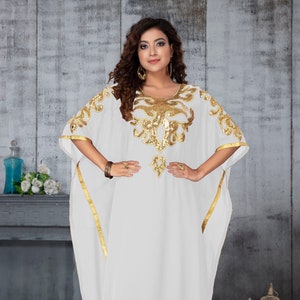 White and Gold Designer Israeli Maxi Stylish Royal Embroidered Israel Farasha Takchita Wedding Caftan With Free Plain Hijab