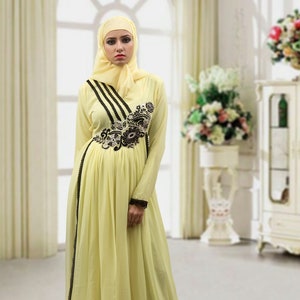 Yellow Dubai Abaya: Thread Work Islamic Maxi Dress