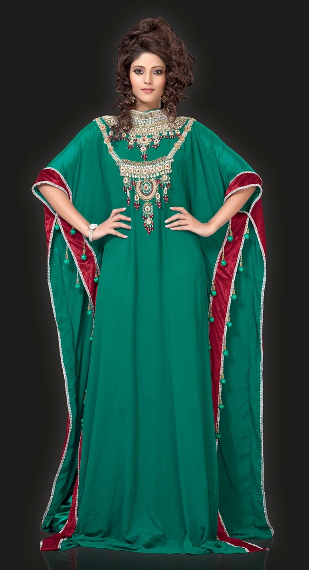 Deep Embroidered Islamic Kaftan
