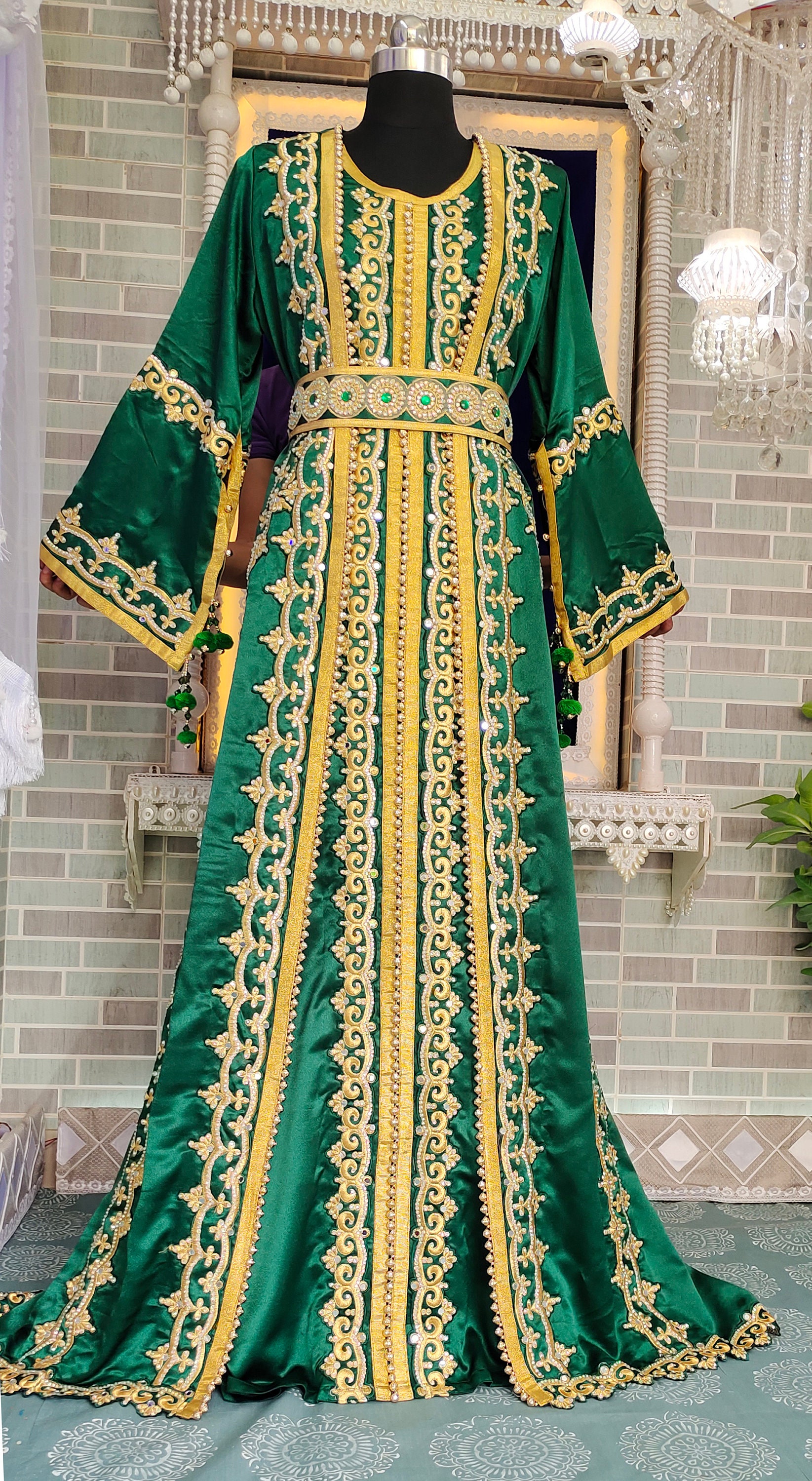 Moroccan dress with hood shop