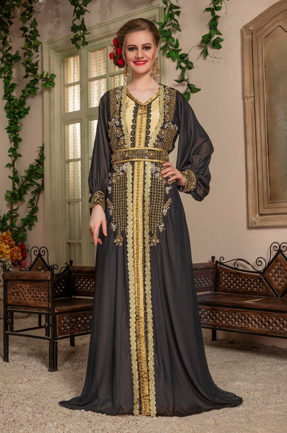 Caftan noir perlé sale