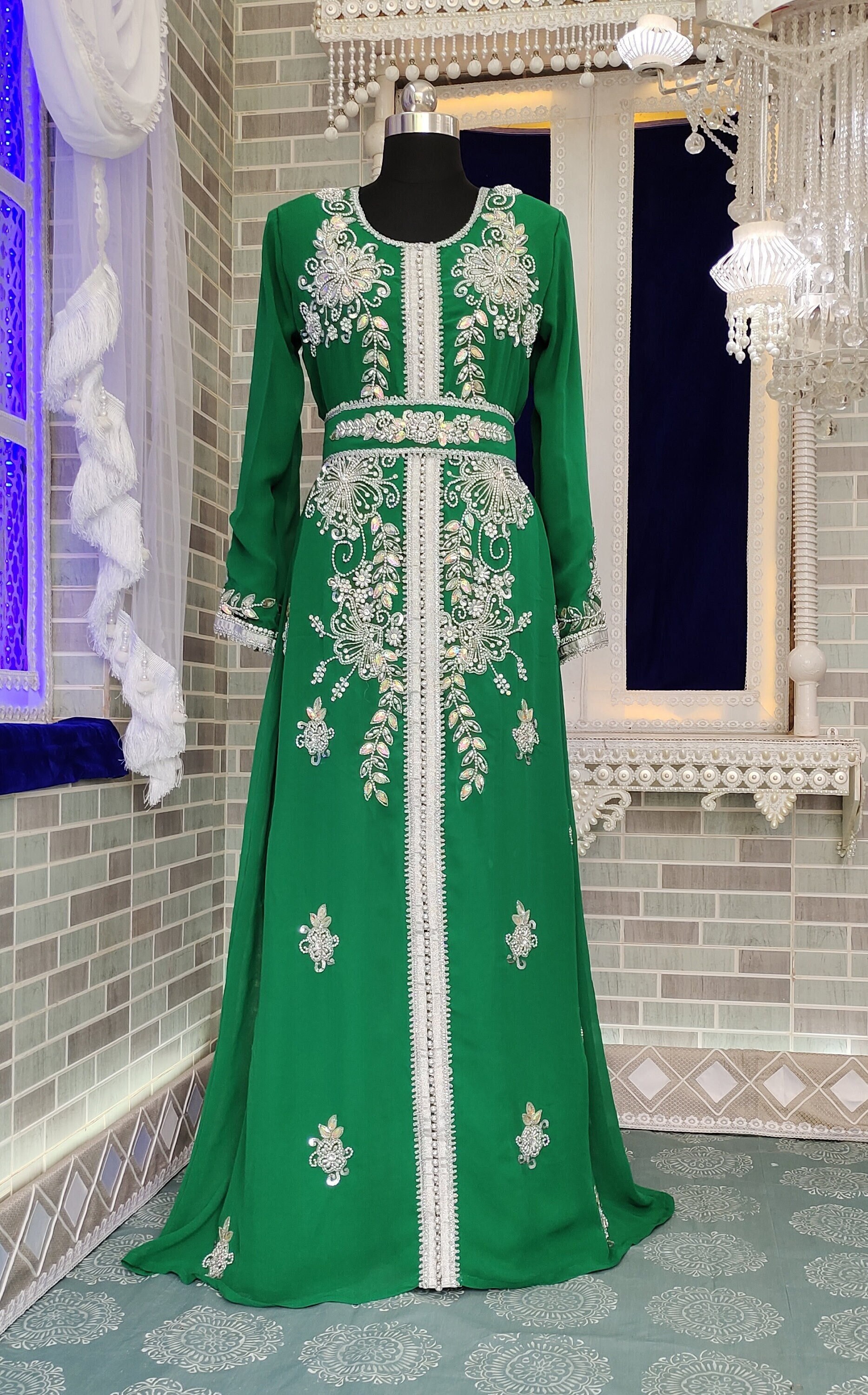 Takchita sari sale