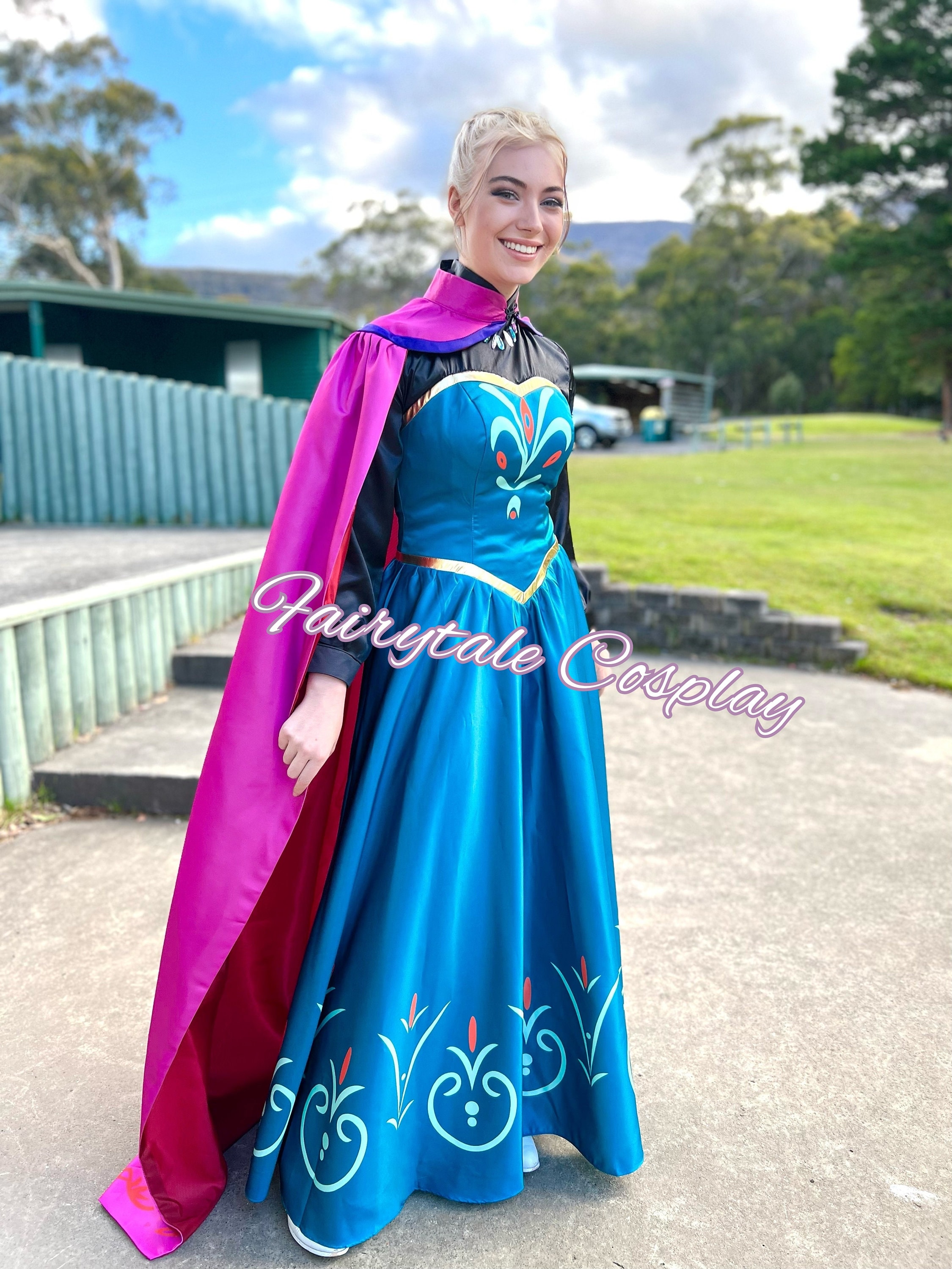 Roupa para Boneca de Pano tema Frozen Elsa e a Anna - Vestido em