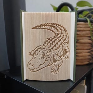 Patrón de plegado de libro de cocodrilo: cortar y doblar