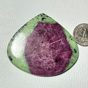 ZEER GROOT !! Robijnzoisiet cabochon, sieraden maken losse stenen handpolijst edelsteen van topkwaliteit halfedelsteen (72 x 64 x 6) mm 325CRT #2979