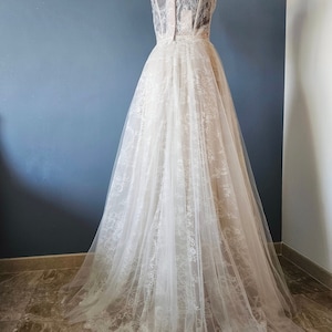 Lace bridal skirt Tulle wedding skirt A line skirt Maxi skirt Long skirt Custom skirt Skirt with train