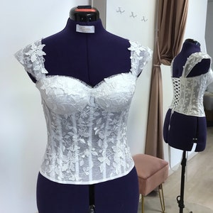 Floral Wedding corset Bustier with cups Floral lace bustier top Bridal corset wedding bustier Flora