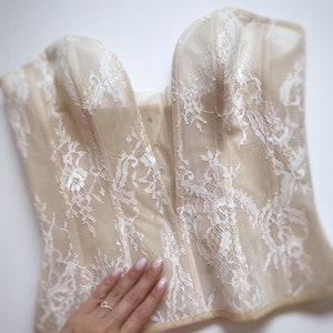 Lace Ivory wedding corset Ivory lace bustier Bridal corset Giulietta