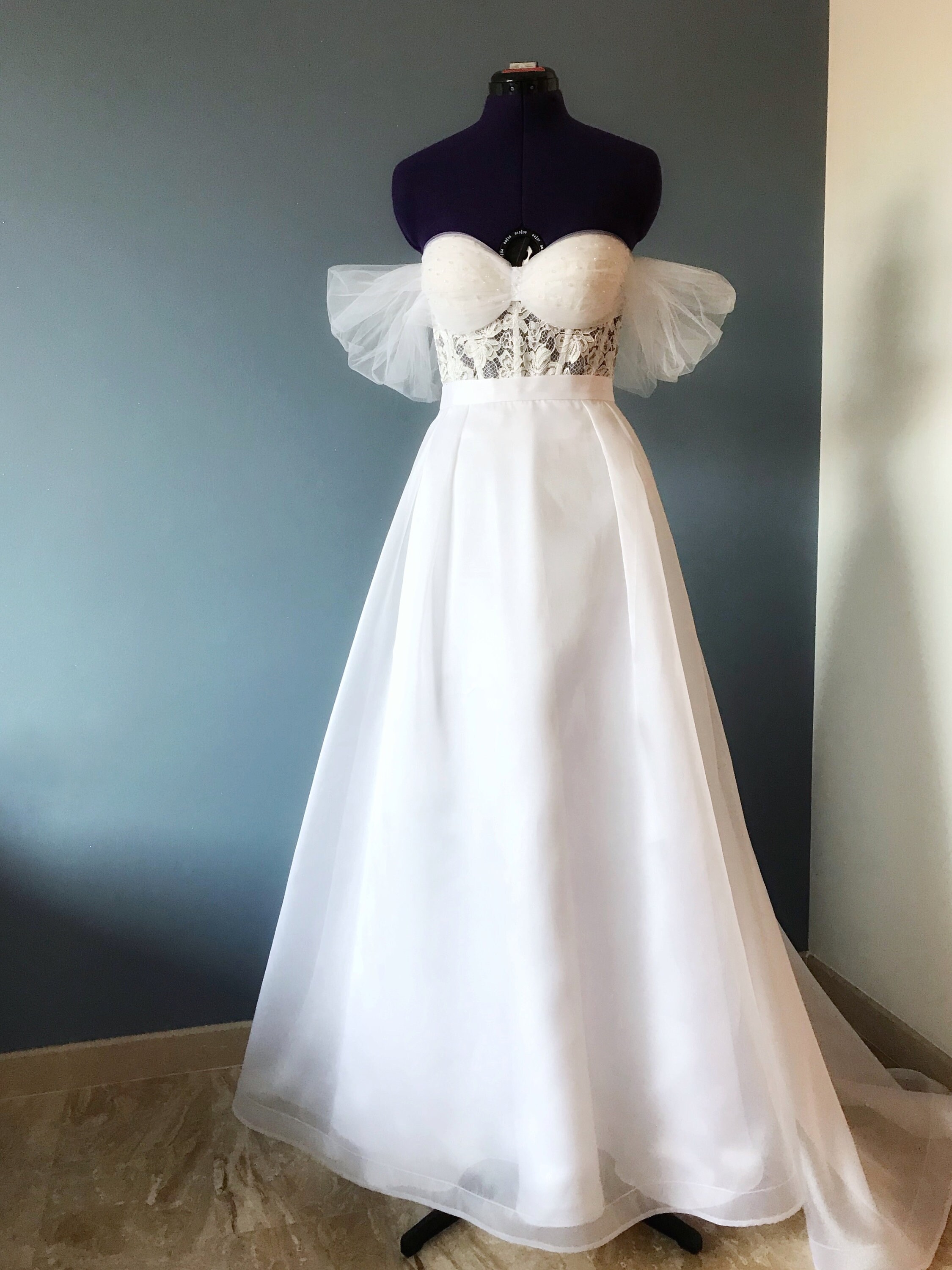 Boho Corset Wedding Dress: Organza Bridal Gown With Train - Etsy, image size:2250x3000