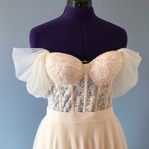 DETACHABLE Bridal Sleeves, Detachable Strap, Removable sleeves Wedding Dress sleeves Off shoulders sleeves Tulle sleeves, Made in Italy
