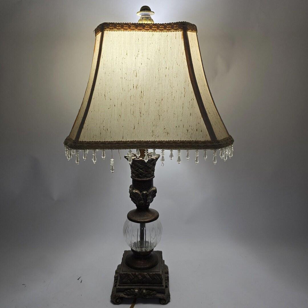 Classic Table Lamp main image 1