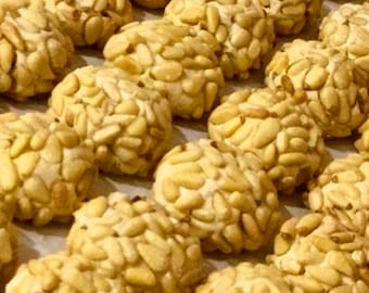 Authentic new york pignoli cookies approx 1 pound      20 cookies