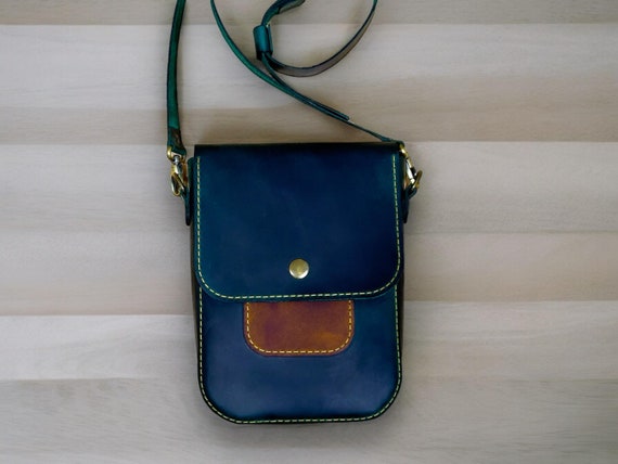 Borsa A Tracolla In Pelle Per Uomo – Porta Telefono E Piccolo Tablet – Tracolla Regolabile, Più Scomparti