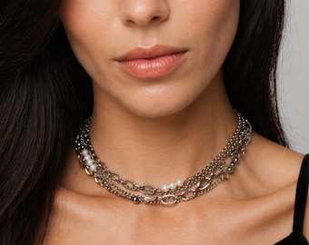 Collana girocollo a strati con catena di perle e acciaio chirurgico argentato