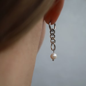 Symmetric earrings Earrings nacre Real pearl earrings Surgical steel Freshwater Grunge earrings Pearl stud earrings Dainty pearl earring