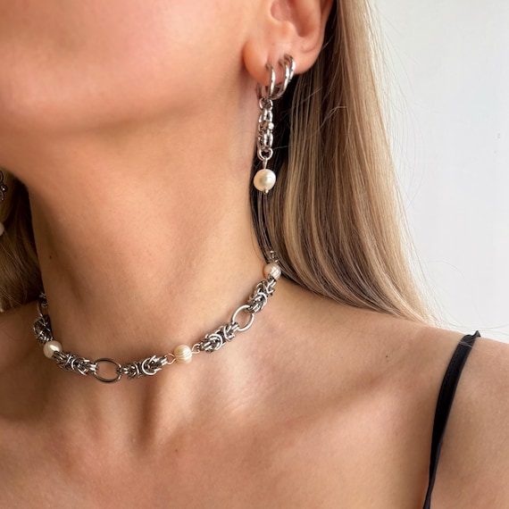 Chainmail White Pearl Adjustable Unisex Goth Choker Necklace 